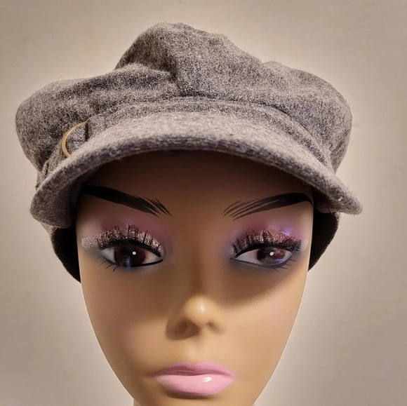 Women's Grey Cabbie Hat - Picture 4 of 7
